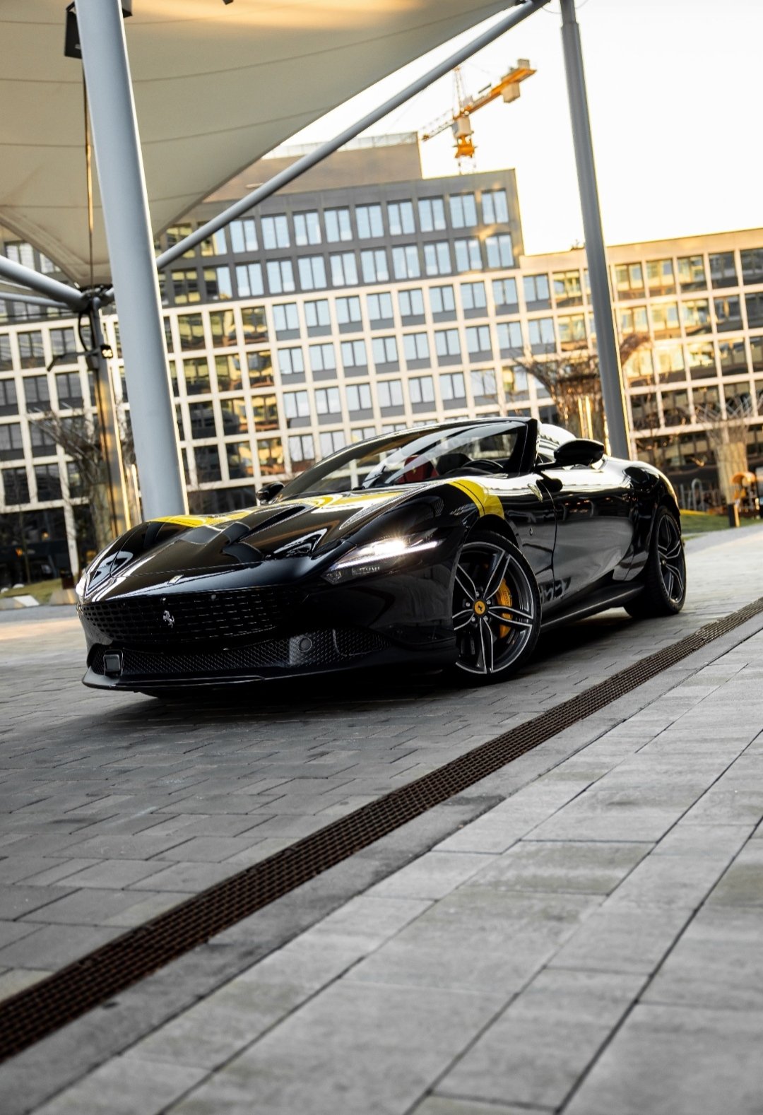 Alquiler Ferrari Roma Spider | NEGOCARS
