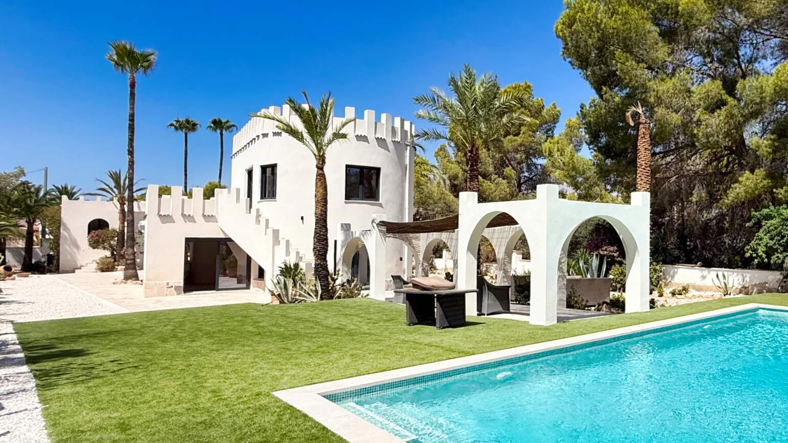Villa de lujo con vistas al mar en L'Albir (Alfaz del pí)